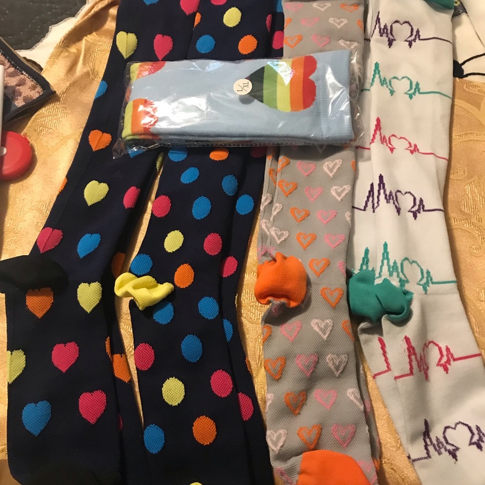 Knee high compression socks